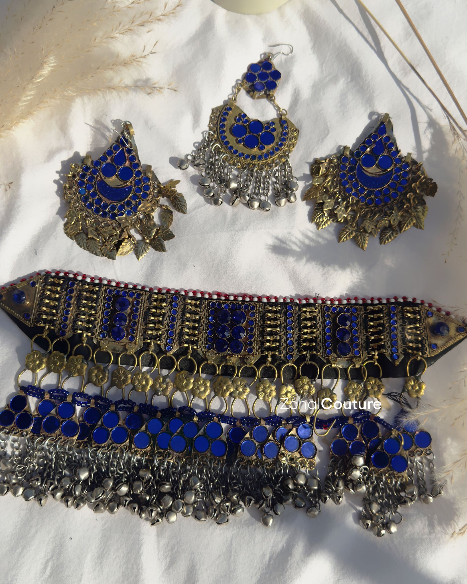 Nilofer-e-Azraq Set
